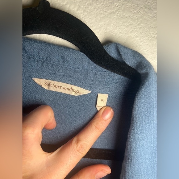 Blue Women's Button-Up Top - Picture 4 of 4